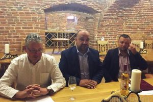 Festival Bakator la Diosig: Vinuri premiate din Europa şi SUA, specialităţi culinare din carne de bivol şi concerte cu artişti îndrăgiţi