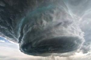 China vrea să CONTROLEZE FENOMENELE NATURII în scopuri proprii. Tehnologie cu CAPACITATE DISTRUCTIVĂ dezvoltată în SECRET