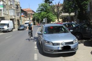 Aproape 300 de soferi amendati pentru ca i-au blocat pe biciclisti