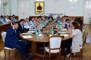 Primăria Oradea îşi scoate licenţă de explorare a apelor geotermale pentru proiectul Nufărul Geotermal