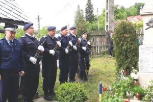 În comuna Merişani – Eroii, cinstiţi de Înălţare