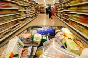 ALERTĂ ALIMENTARĂ! Produs RETRAS de urgenţă dintr-un cunoscut supermarket din România. Există suspiciuni de contaminare cu e.Coli