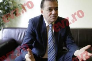 Iohannis şi Orban s-au „COMPROMIS iremediabil atât în ŢARĂ cât şi în STRĂINĂTATE”