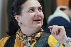 ANI: Senatoare PNL, incompatibilă. Parchetul, sesizat pentru fals în declaraţii