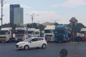 1.000 de AUTOVEHICULE vor bloca SÂMBĂTĂ PIAȚA VICTORIEI  