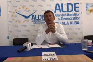 Ioan Lazăr, ALDE Alba: ”Ludovic Orban a schimbat mandolina pe trompetă şi interpretează o melodie pe care nu a compus-o el”