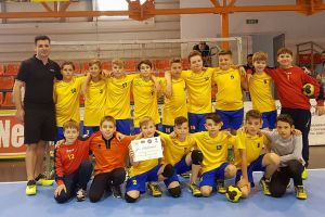 Echipa de minihandbal de la LPS Bihorul s-a calificat la turneul final al Campionatului Naţional
