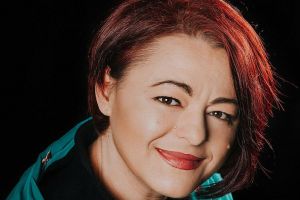 „Îi doresc Teatrului să-şi deschidă aripile, mai pline de curaj şi să zboare cu mai multă încredere.”