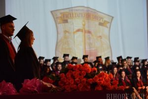 Drept fără cheie: A dispărut cheia Facultăţii de Drept din Oradea