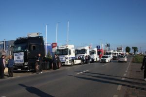 Participare numeroasă a sucevenilor la protestul prin care se cere Guvernului construcţia de ...