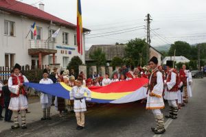 O tradiţie de o sută de ani, păstrată la Spermezeu. Târgul de primăvară sub semnul Centenarului (FOTO)