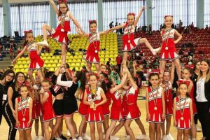 Majoretele din Râşnov, din nou capioane naţionale