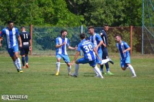 FOTO, LIVE-TEXT, Sportul Petreşti – CS Ocna Mureş 0-1, Vali Drăgan a transformat un penalty, derby pentru promovare în „Arini”