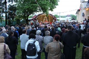 Baraţi: Pelerinaj şi hram