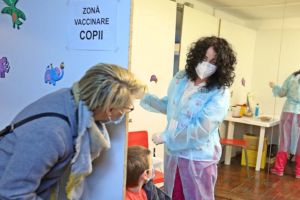 Direcţia de Sănătate Publică Timiş: „Părinţii sunt îndemnaţi să respecte calendarul naţional de vaccinare”