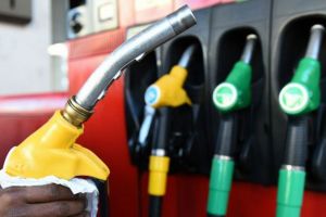 Carburanţii ar putea depăşi 9–10 lei/litru în România, pe fondul escaladării conflictului din Orientul Mijlociu