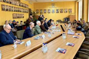 Ambasadorul Indiei, în vizită de lucru la Bacău. Primarul Viziteu: oraşul este deschis investiţiilor