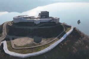 Cetatea Ladislau din Coronini este pregătită să-şi primească turiştii