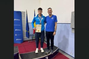 Radu Cristian Valentin si Ioana Colibasanu de la CSM Constanta au castigat medaliile de bronz la Campionatul National de Atletism  
