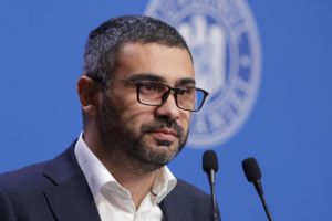 Ministru: ,,Nu am nici un gând să dau oameni afară”