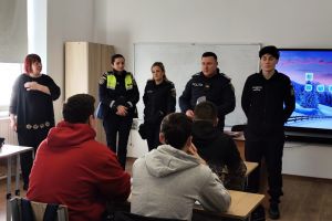 Poliţia, în acţiune la Liceul Tehnologic Tismana