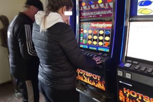 Copiii României nu trebuie lăsaţi pradă păcănelelor