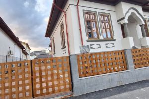 Afaceristul Vasi Neacsu construieşte blocuri într-o zonă de case din Râmnicu Vâlcea