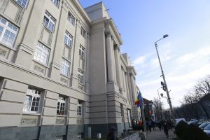 Top salarii la stat, în Timiş. Cine câştigă cel mai bine din bani publici