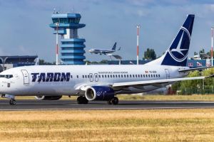 Cursele speciale ale TAROM pentru evacuarea a peste 300 de romani din zona de conflict, amanate