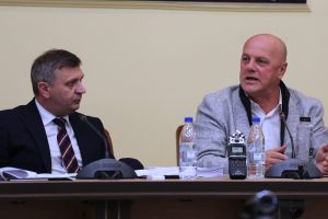 Nelu Popa, atac dezlănţuit la Silviu Hurduzeu! „Umple spaţiul public de postări inutile!”
