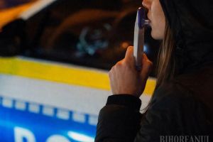 Tânără de 19 ani din Bihor, prinsă drogată la volan
