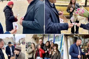 Cristian Gentea şi Gelu Tofan, gest simbolic în centrul Piteştiului