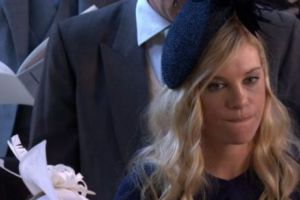 Primele BÂRFE apărute după nunta lui Harry cu Meghan Markle. Cine avea ţintiţi ochii în ceafa mirilor