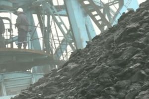 Termocentralele CEO funcţionează cu cărbune luat din rezerva de stat! Merg doar două grupuri energetice. Depozitele de la Motru şi Turceni sunt goale!