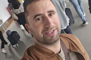 Povestea unui antreprenor gorjean din turism – Alex Ducu, de la Căsuţa Răsturnată