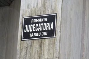 Arestat preventiv după ce şi-a bătut soţia