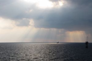 Iranul anunta inchiderea Stramtorii Hormuz!  