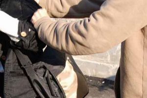 Bărbat din Râşnov, bătut şi tâlhărit în plină stradă