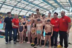 C.S. Crişul Oradea triumfă la Cupa Benvenuti: 51 de medalii pentru înotătorii bihoreni (FOTO)