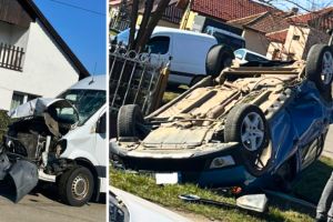 FOTO. Impact violent între o maşină şi o dubă! Poliţiştii explică cum s-a produs accidentul din Odoreu