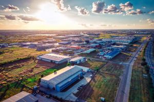 „Oradea este în continuare atrăgătoare”. ADLO negociază atragerea unei mega-investiţii peste 50 milioane euro