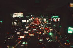 Distanţa de frânare pe carosabil uscat – ce trebuie să ştii despre anvelopele potrivite