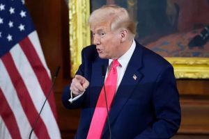 O nouă decizie controversată: Donald Trump rupe relaţiile comerciale ale SUA cu Spania