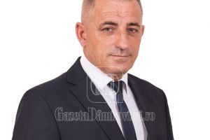 Primarul comunei Șelaru, condamnat în primă instanţă în cazul angajării ilegale a unui consilier personal