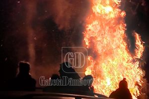 GĂEȘTI: Bloc evacuat noaptea trecută, după ce un apartament a luat foc