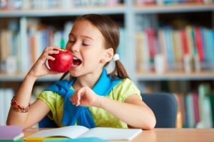 Suport alimentar pentru copiii din Lipnita: Școala Gimnaziala Ioan Atanasiu cauta furnizor de catering (DOCUMENT)