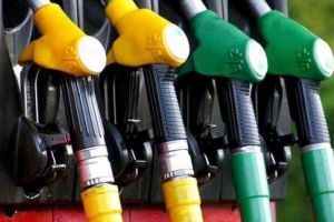 Ministrul Energiei: Preţul carburanţilor ar putea ajunge la 10 lei/litru dacă barilul depăşeşte 120 de dolari: „Nu îmi doresc să ajungem acolo”