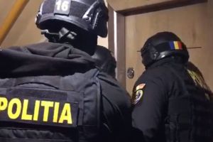 Timişoara. Bărbat de 28 de ani, săltat de mascaţi într-un dosar de pornografie infantilă