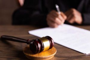 Cursă de 3.600 de euro spre Italia. Un timişorean, trimis în judecată pentru trafic de migranţi