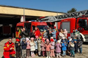 Copiii de la Akademy Babygarten au păşit în lumea pompierilor ISU Argeş